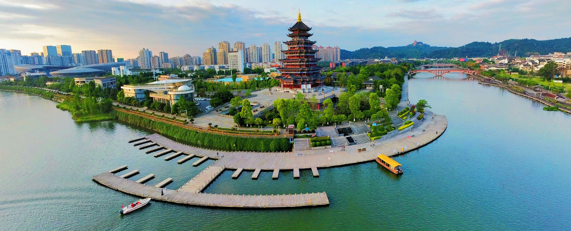 興企愛崗、志美行厲、建功立業(yè)